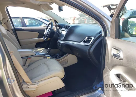 2015 Dodge Journey Sxt z USA, uszkodzony, nr VIN 3C4PDDBG9FT578663